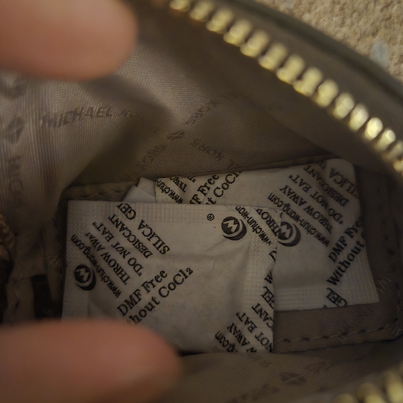 Michael Kors Mini Coin Purse (Price Firm) - Picture 5 of 6